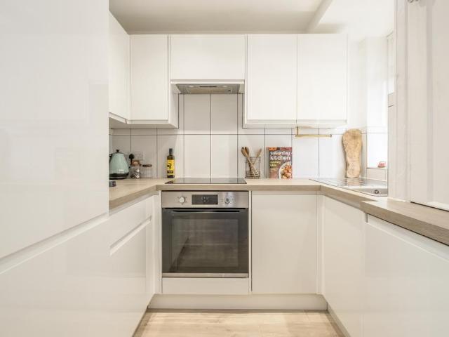Apartment for rent in Earlsfield, Greater London