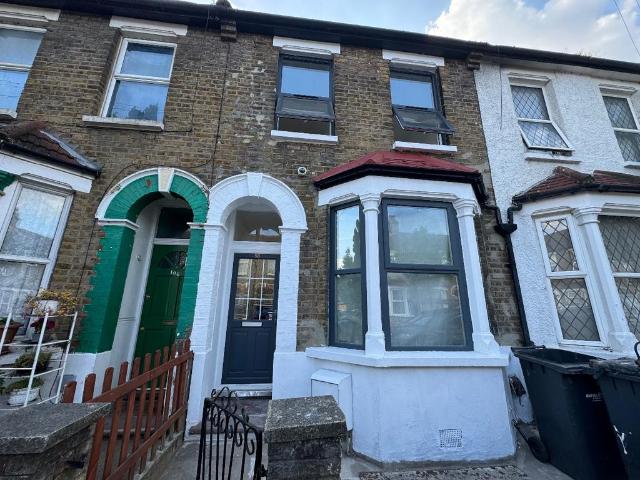 House for rent in Upper Edmonton, Greater London