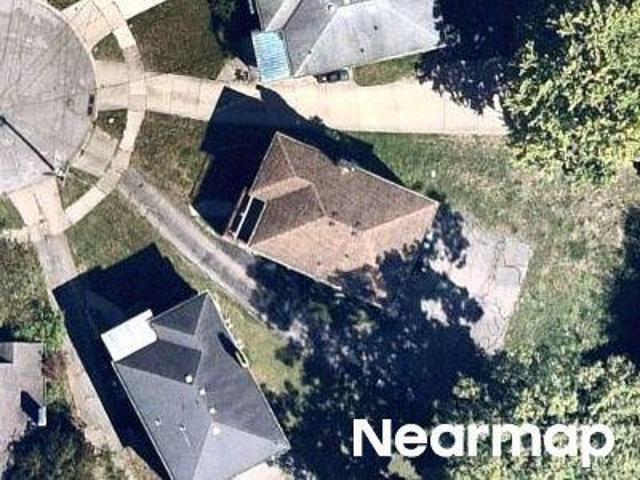 House for sale in Roselawn, Ohio