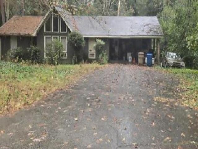 House for sale in Lilburn, Georgia