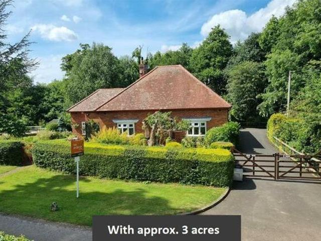 House for sale in Sandpits