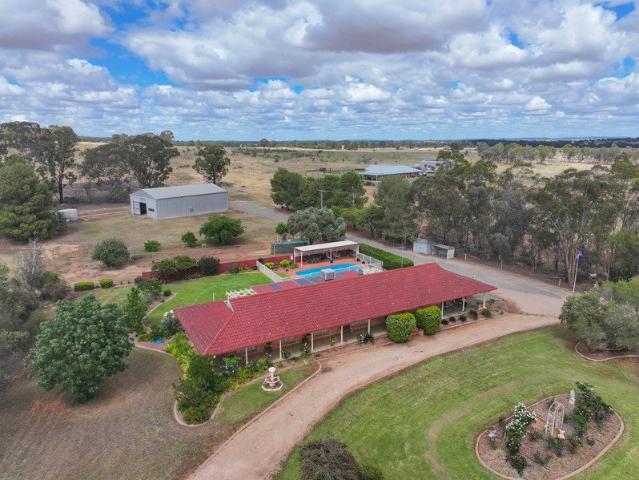 House for sale in Parkes, Parkes Shire Council