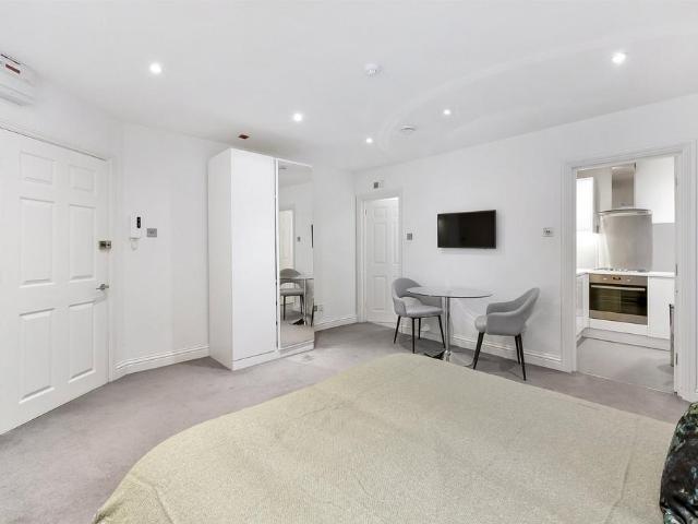 House for rent in Pimlico, Greater London