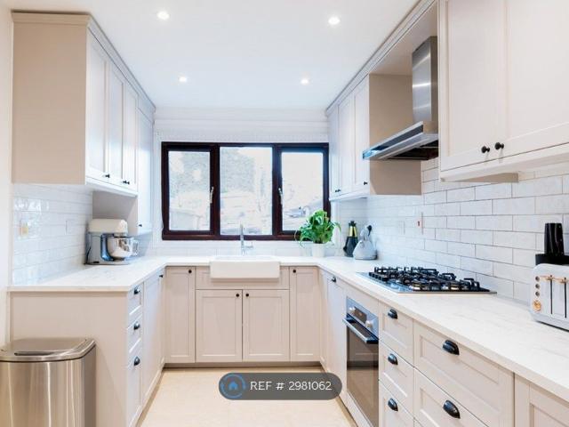House for rent in Potters Bar, Hertfordshire