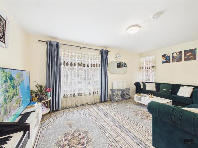 Apartment for rent in Beacon Heath, Watergate