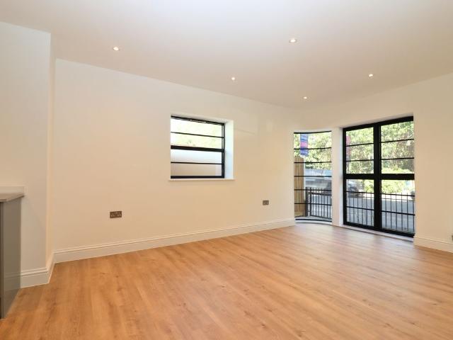 Apartment for rent in Royal Borough of Kingston upon Thames, Greater London
