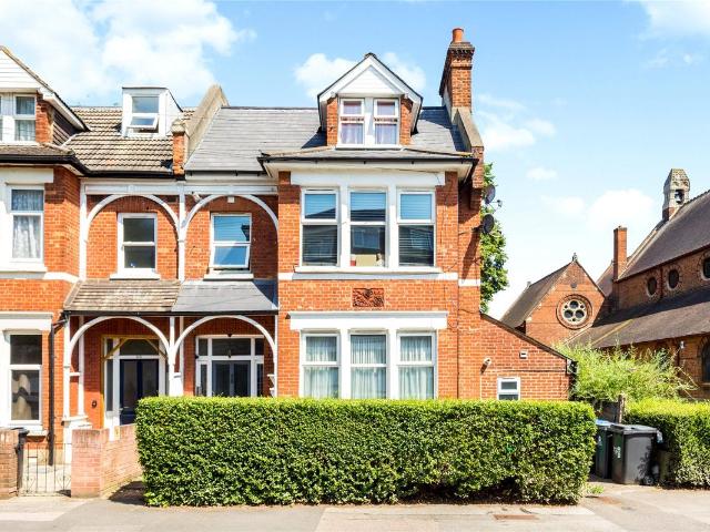 Studio for rent in Surbiton, Greater London