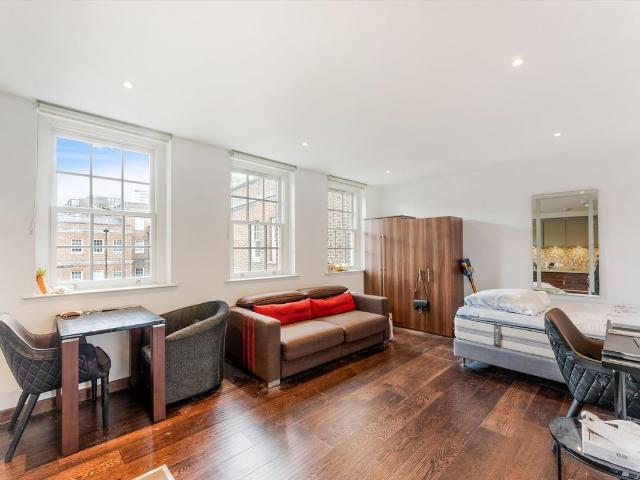 Studio for rent in St. George in the East, Wapping