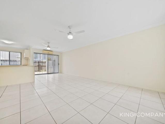 Townhouse for rent in Loganlea, Greater Brisbane