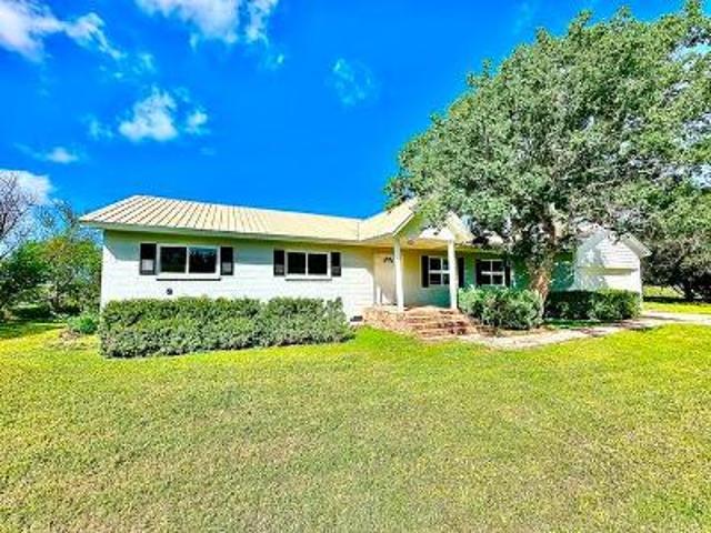 House for sale in Victoria