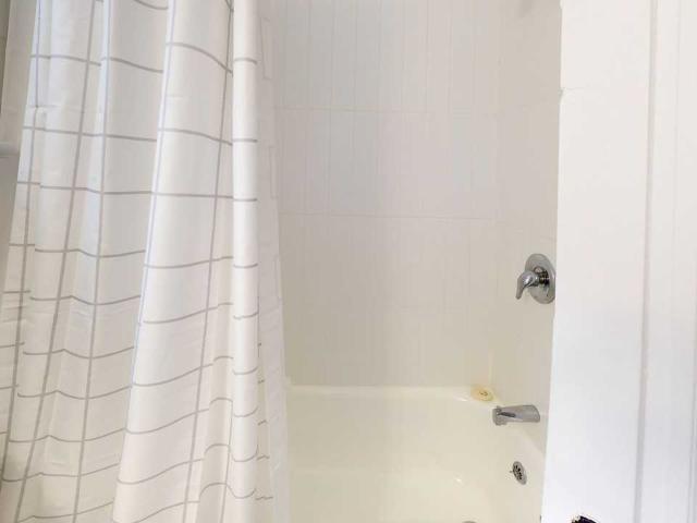 Apartment for rent in Mulhurst Bay, Ontario