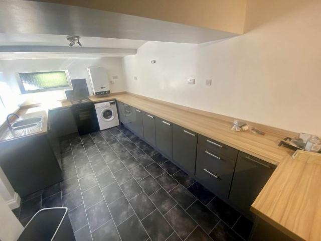 Apartment for rent in Brynmill, Swansea
