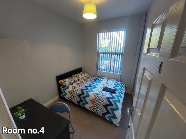 Room for rent in Hillfields, West Midlands