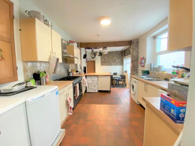 House for rent in Nangreaves, Wales
