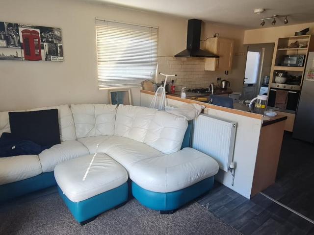House for rent in Nangreaves, Wales