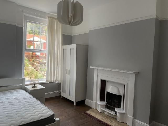 House for rent in Nangreaves, Wales