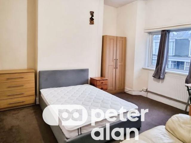 House for rent in Nangreaves, Wales