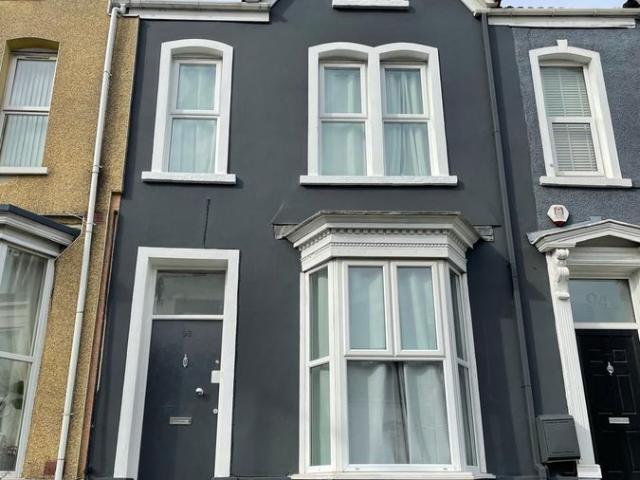 House for rent in Nangreaves, Wales