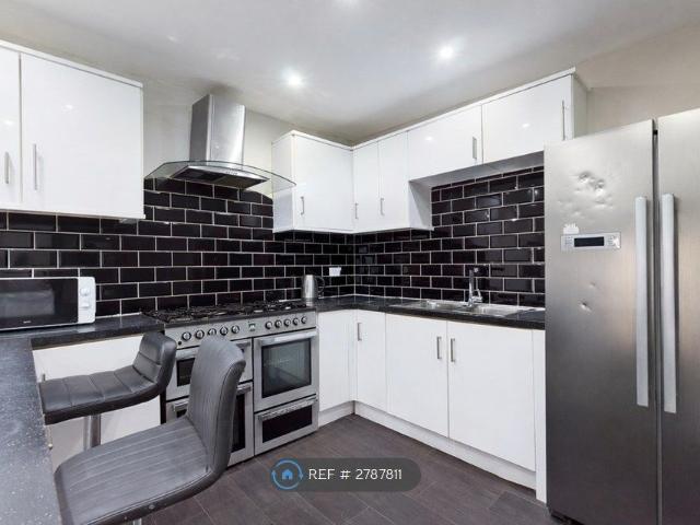 House for rent in Nangreaves, Wales