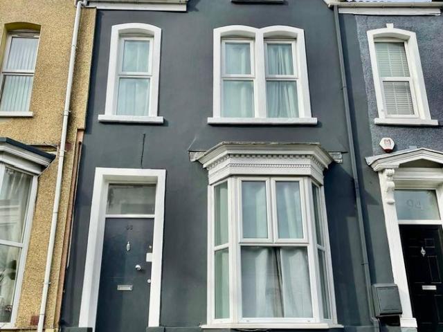 House for rent in Nangreaves, Wales