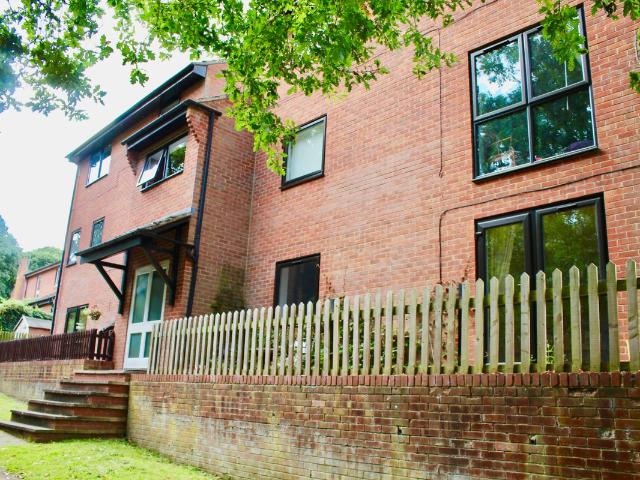 Apartment for rent in Ewens Farm, Golden Valley