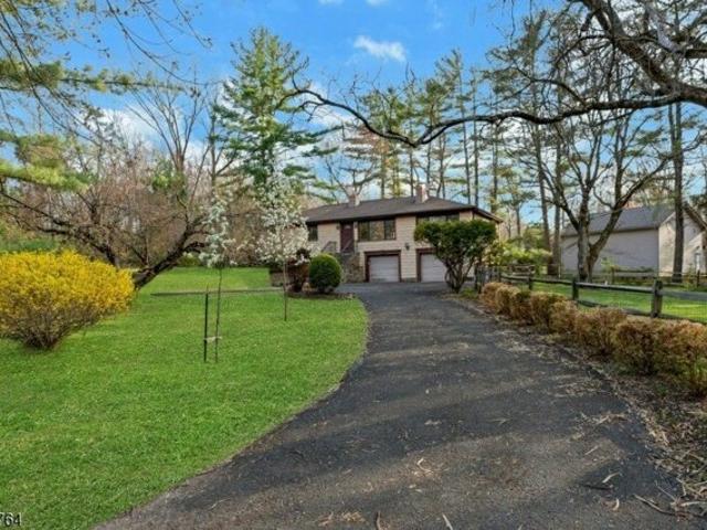 House for sale in Warren, New Jersey