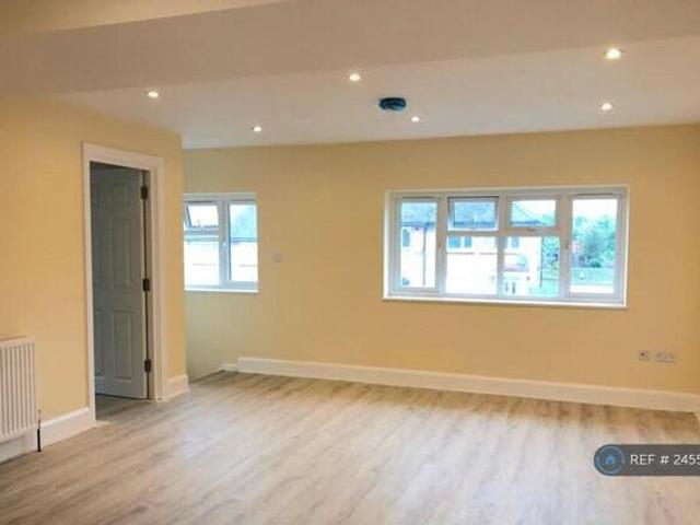 House for rent in Kings Hill, Colliers End