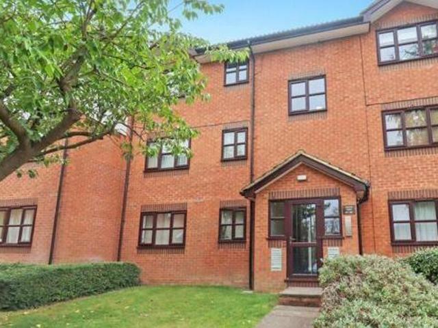 House for sale in Holywell Estate, North Watford