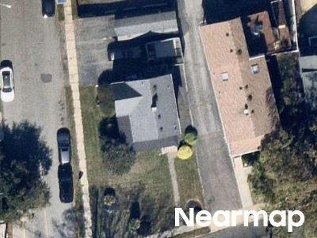 House for sale in Avenel, New Jersey