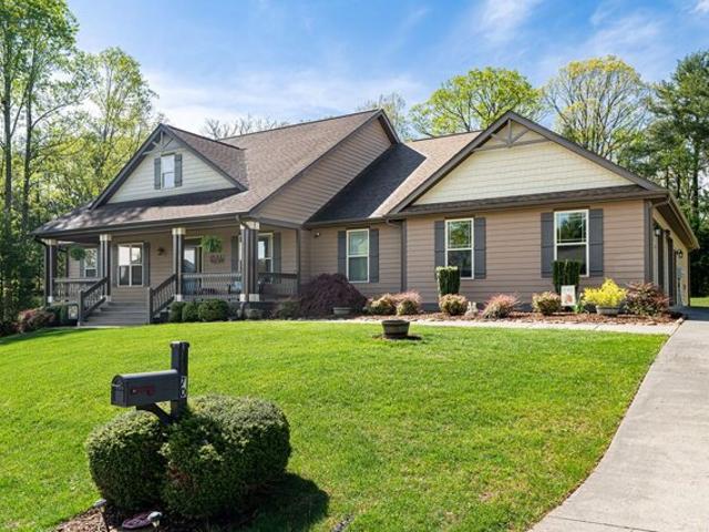House for sale in Fletcher