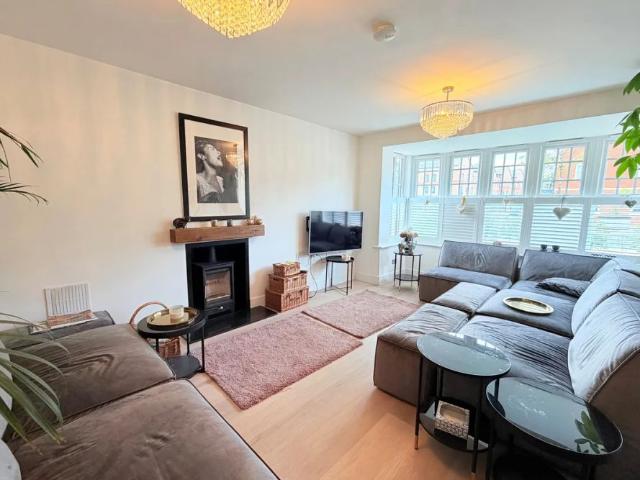 House for rent in Highcroft, Berrick Salome