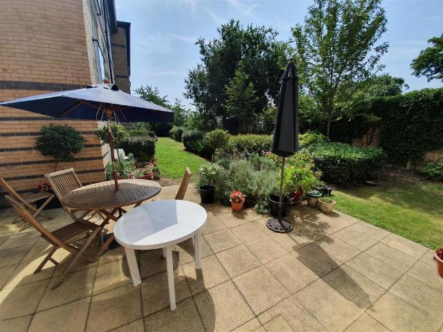 Apartment for rent in Ringwood, Ashurst Bridge