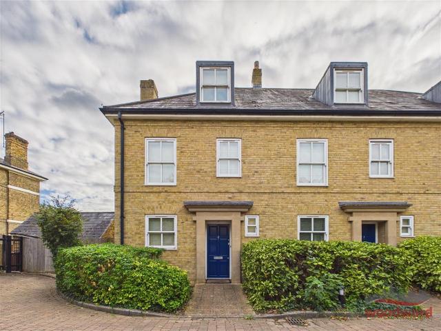 Apartment for rent in Harrow on the Hill, Greater London