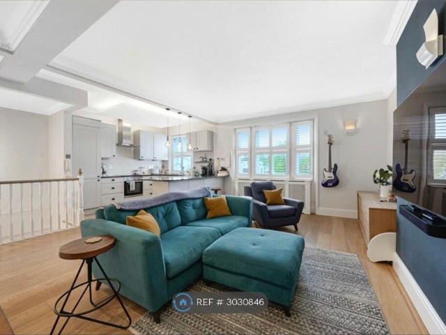 Apartment for rent in Primrose Hill, Greater London