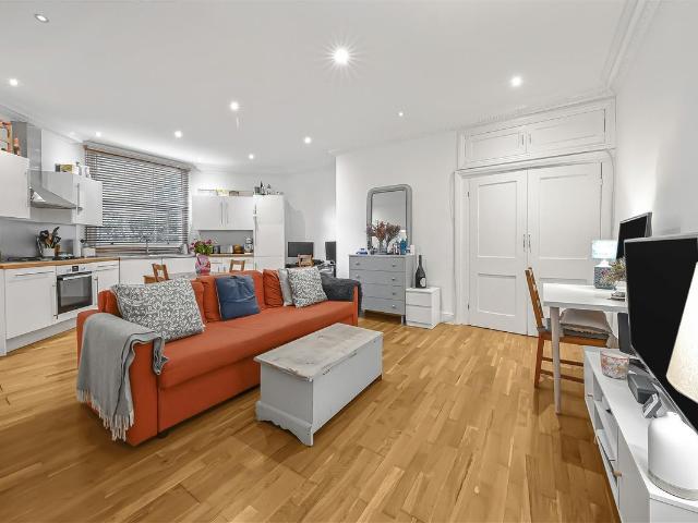 Apartment for rent in Belsize Park, Primrose Hill