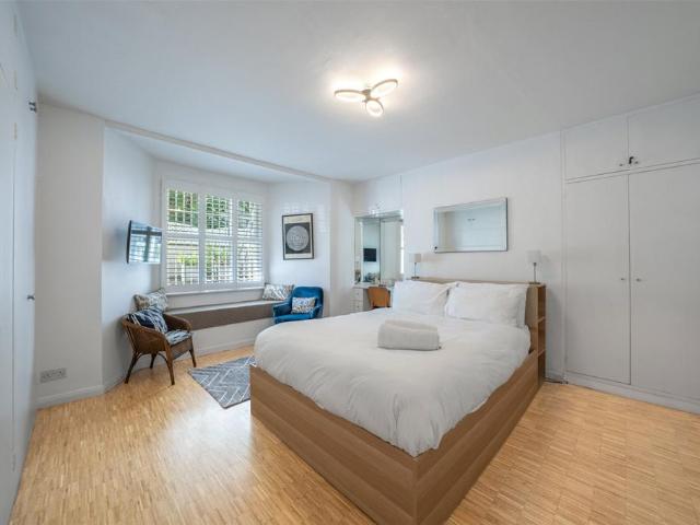 House for rent in Chalk Farm, Primrose Hill