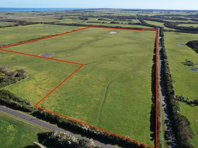 Cottage for sale in Loorana, Tasmania