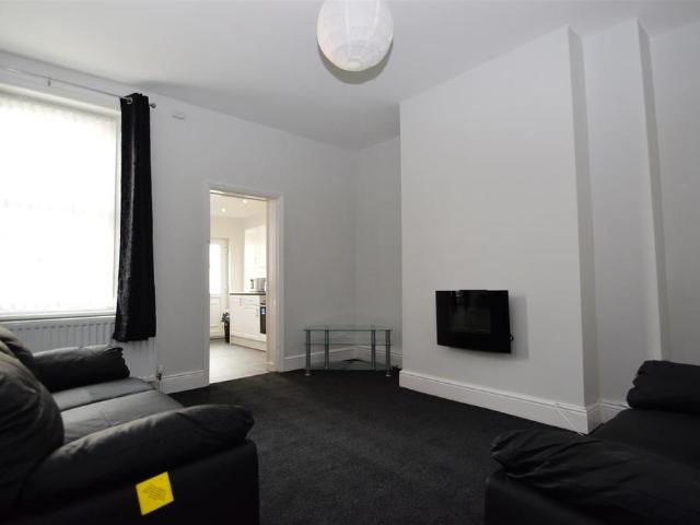 Apartment for rent in Heaton, Newcastle upon Tyne