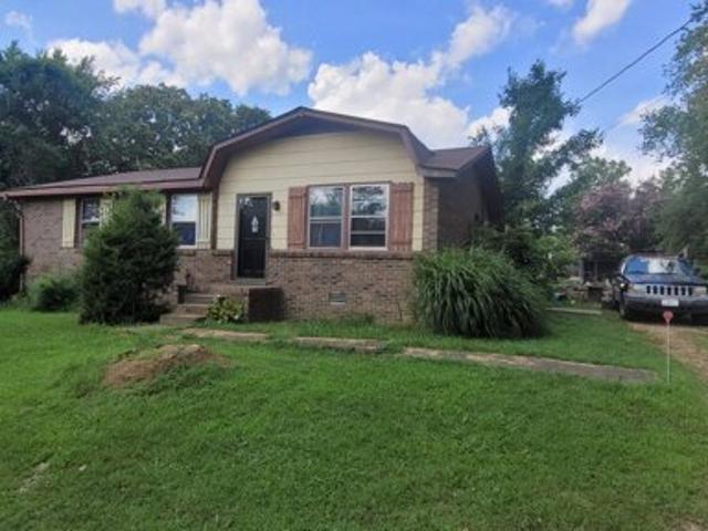 House for sale in Fairview