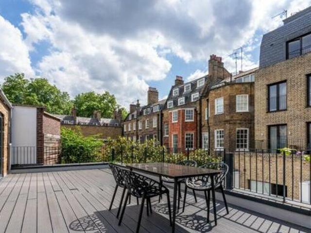 House for sale in Lyons, Greater London