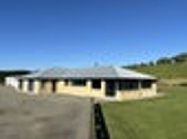 House for sale in Otakou