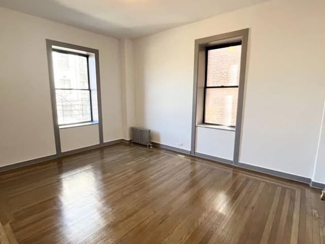Room for rent in Arverne, New York