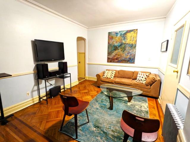 Room for rent in Arverne, New York