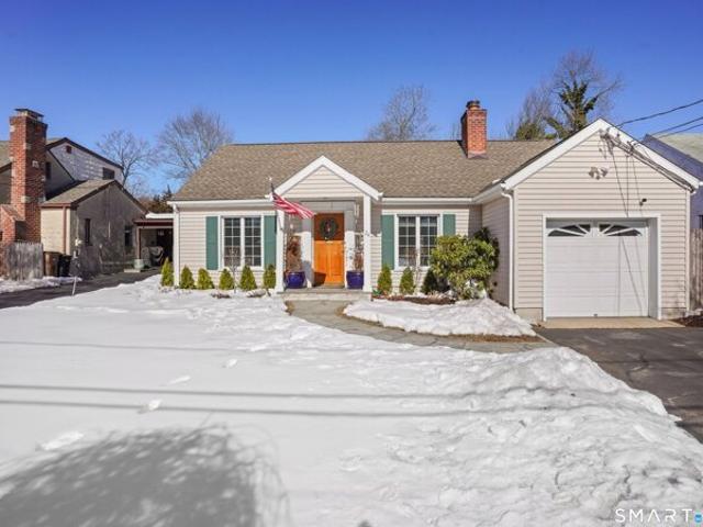 House for sale in Cos Cob, Connecticut
