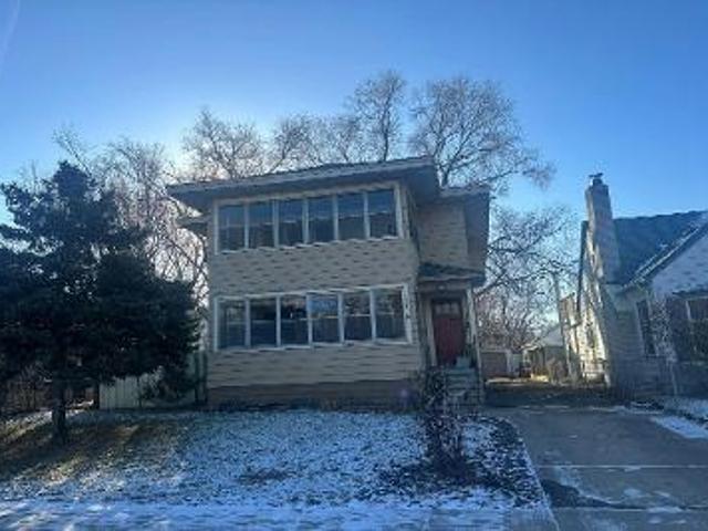House for sale in West Side, Ramsey