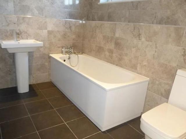 Apartment for rent in Southtown, Stokesby