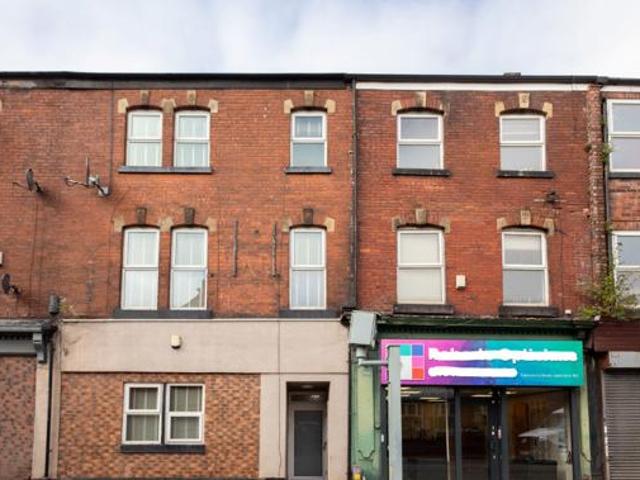 House for sale in Ashton-under-Lyne, Tameside