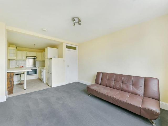 Apartment for rent in Hammersmith, Greater London