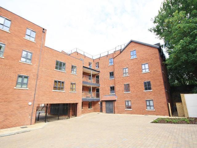 Apartment for rent in Lakenham, East Bank