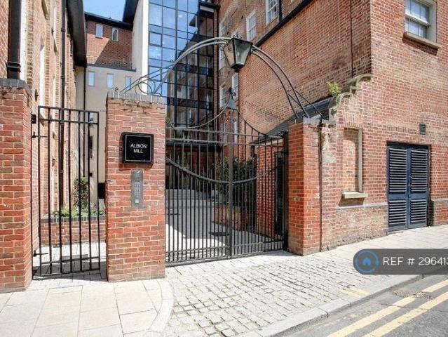 House for rent in Lakenham, East Bank